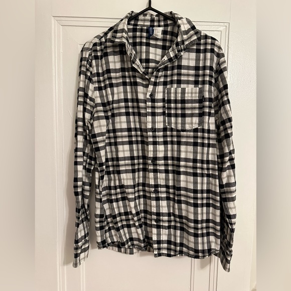 H&M Divided - Men’s Plaid Shirt - Picture 1 of 3